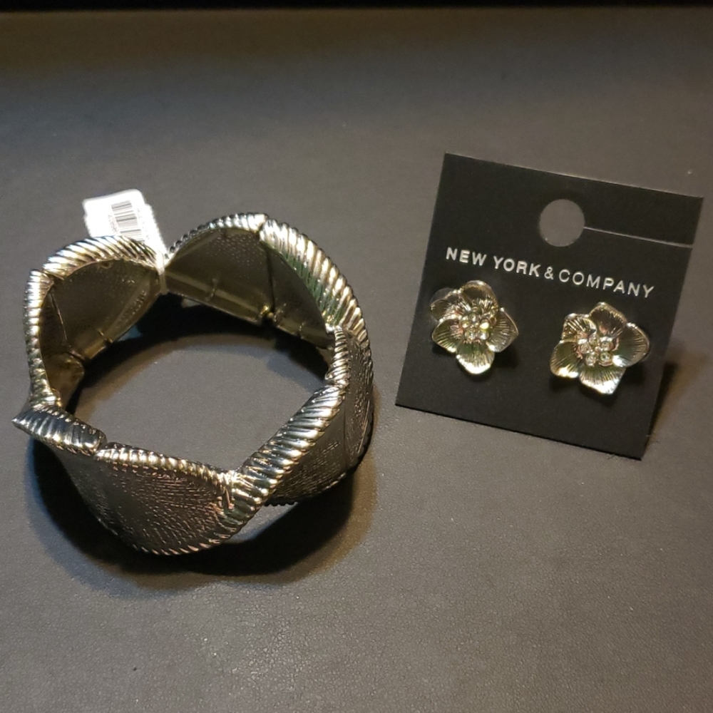 New York & Company  Bracelet Set